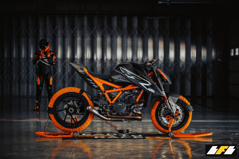 KTM-1290-Super-Duke-RR-2023-1-768x512-2